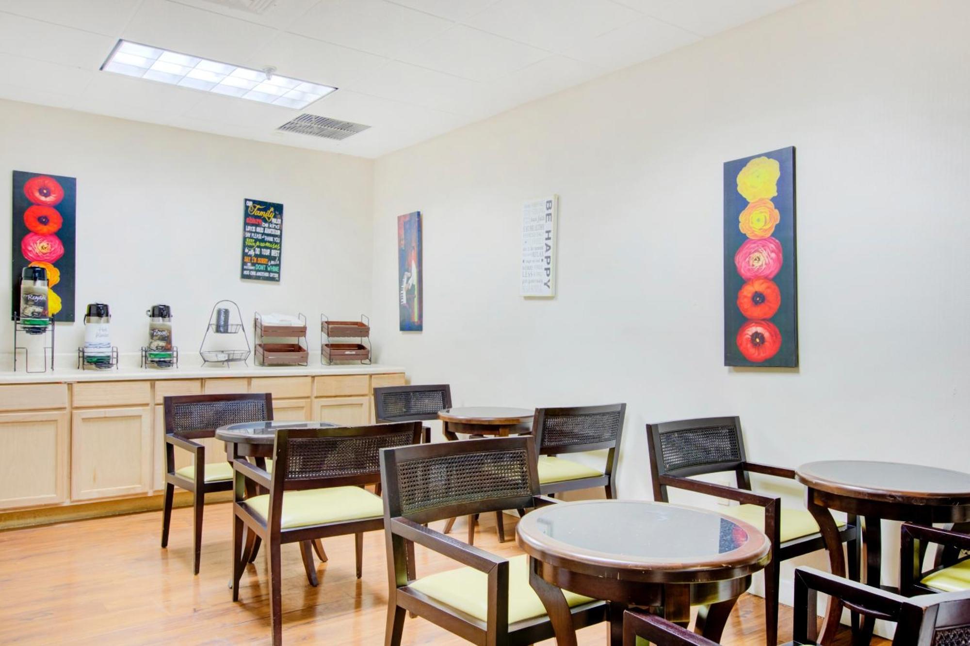 Oyo Hotel Dundee By Crystal Lake Exteriér fotografie
