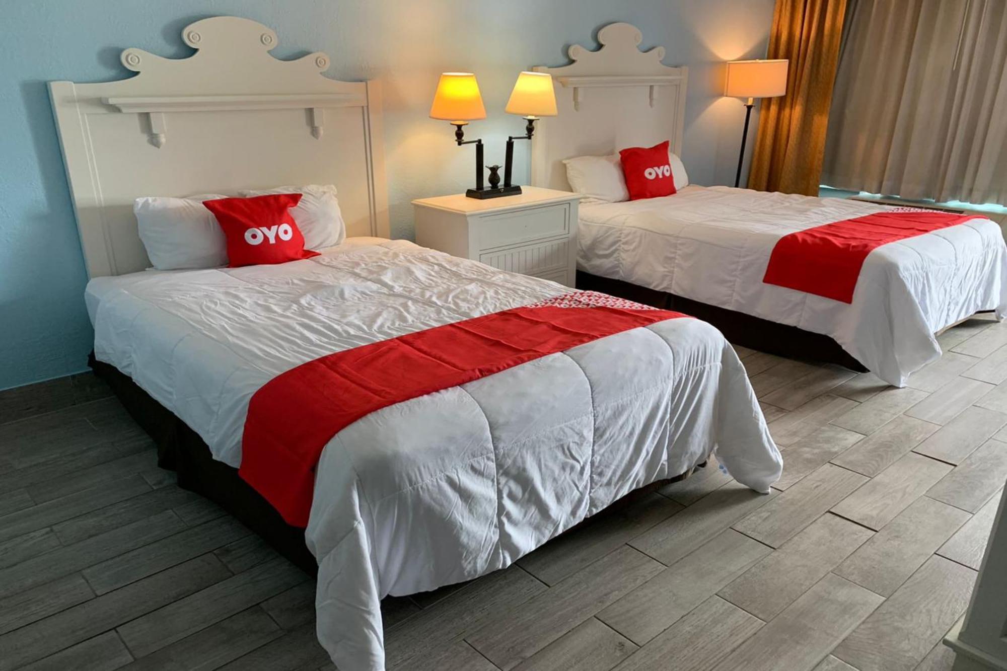 Oyo Hotel Dundee By Crystal Lake Exteriér fotografie